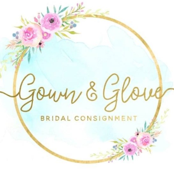 gown_and_glove